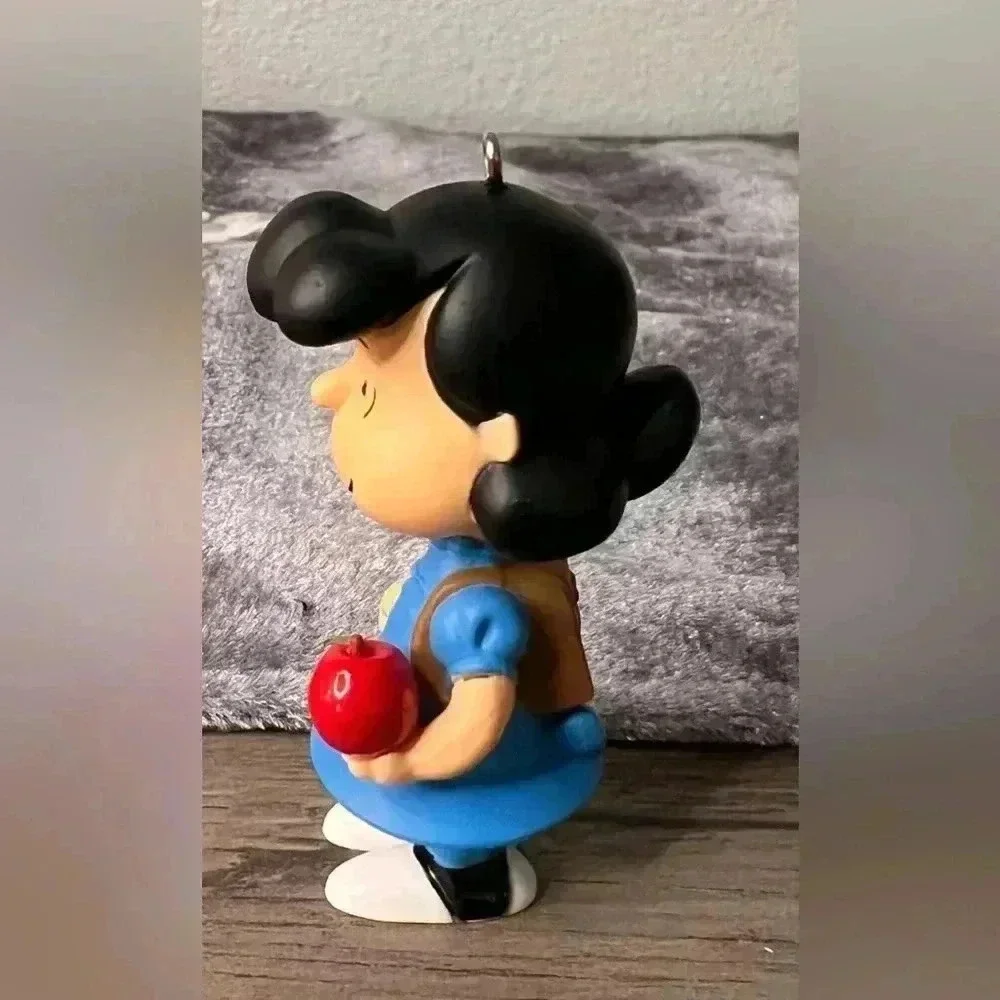 Hallmark Keepsake NIB 2011 Puss in Boots Christmas Ornament from the Shrek movie - Picture 3 of 8